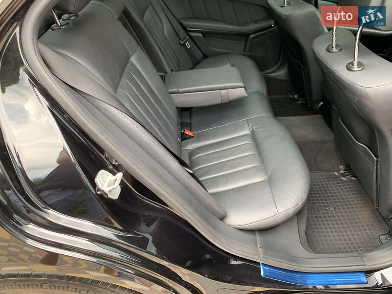 Седан Mercedes-Benz E-Class 2012 в Ивано-Франковске