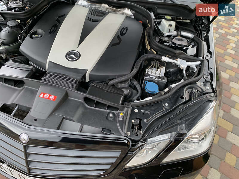 Седан Mercedes-Benz E-Class 2012 в Ивано-Франковске