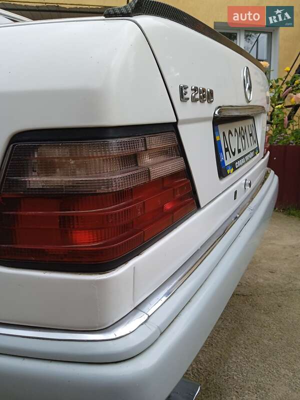 Седан Mercedes-Benz E-Class 1994 в Луцке