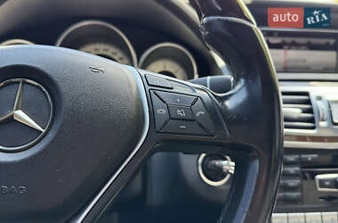 Седан Mercedes-Benz E-Class 2013 в 