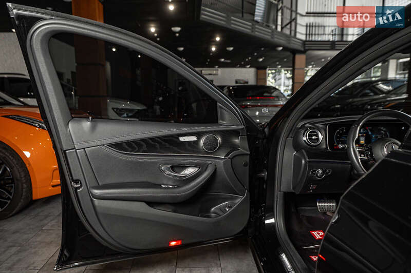 Седан Mercedes-Benz E-Class 2022 в Одесі