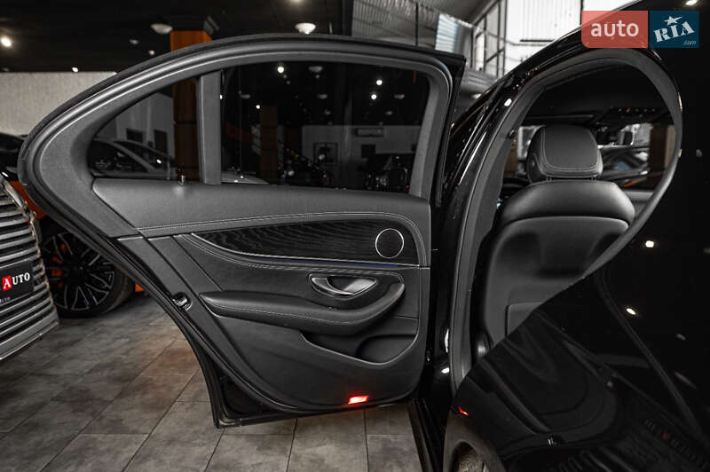 Седан Mercedes-Benz E-Class 2022 в Одесі