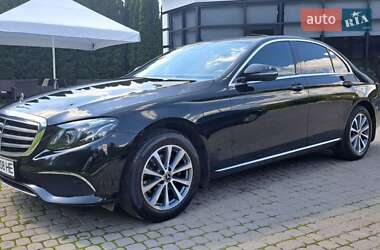 Седан Mercedes-Benz E-Class 2017 в Львове