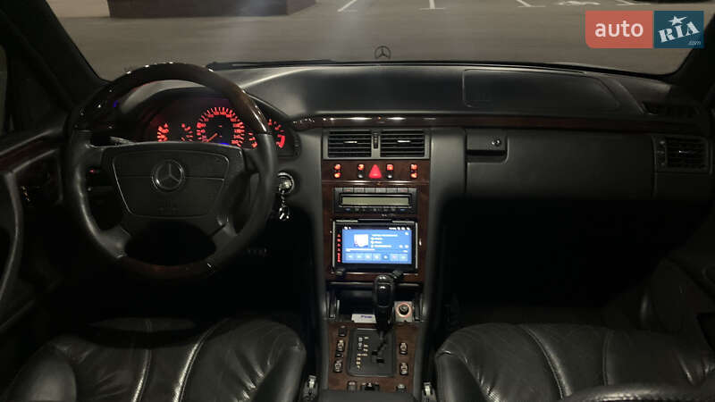 Седан Mercedes-Benz E-Class 1997 в Киеве