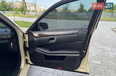 Седан Mercedes-Benz E-Class 2011 в 