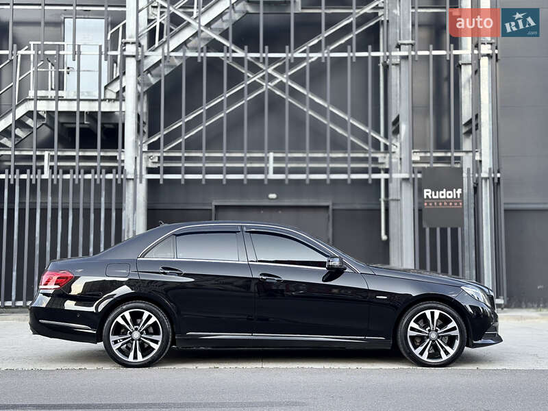 Седан Mercedes-Benz E-Class 2015 в Киеве