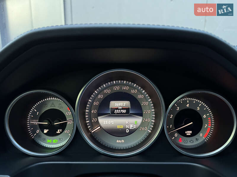 Седан Mercedes-Benz E-Class 2015 в Киеве