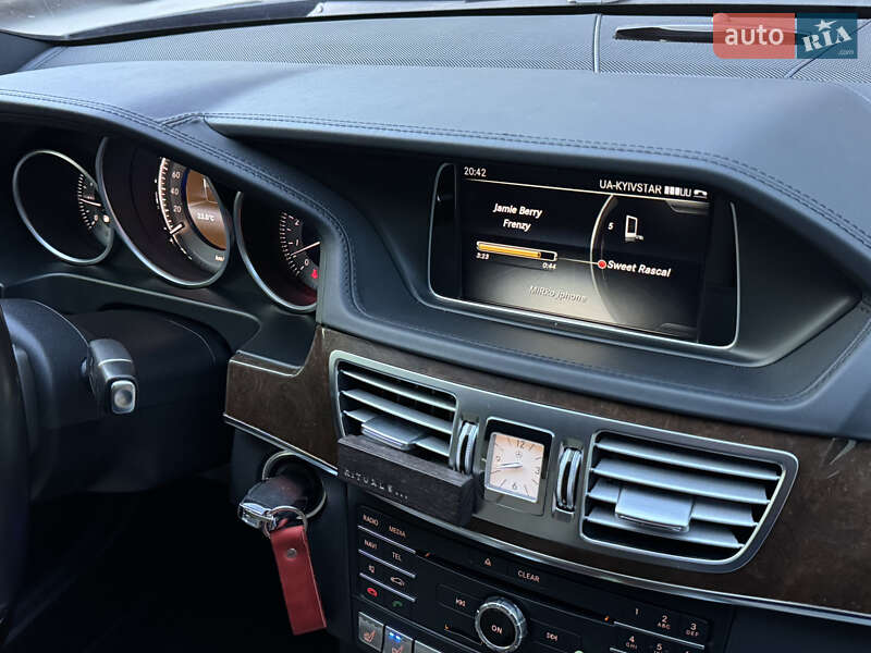 Седан Mercedes-Benz E-Class 2015 в Киеве