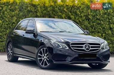Седан Mercedes-Benz E-Class 2013 в Стрию
