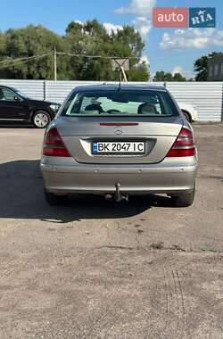 Седан Mercedes-Benz E-Class 2003 в 