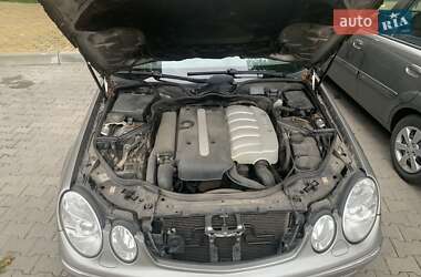 Седан Mercedes-Benz E-Class 2003 в 