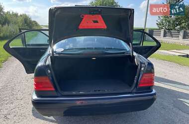 Седан Mercedes-Benz E-Class 1998 в 