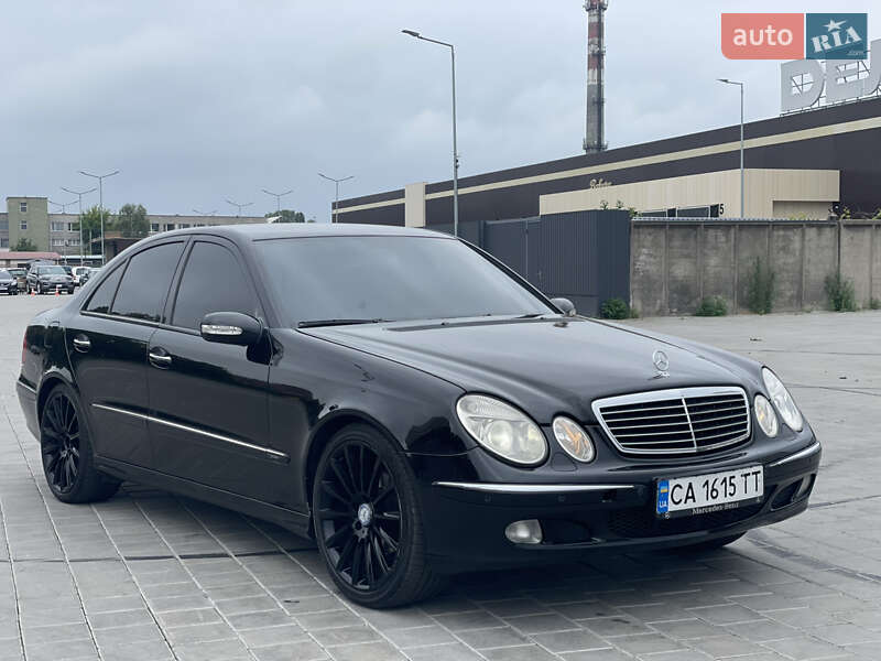 Седан Mercedes-Benz E-Class 2003 в 