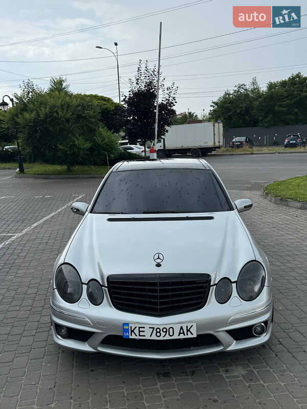 Mercedes-Benz E-Class 2002