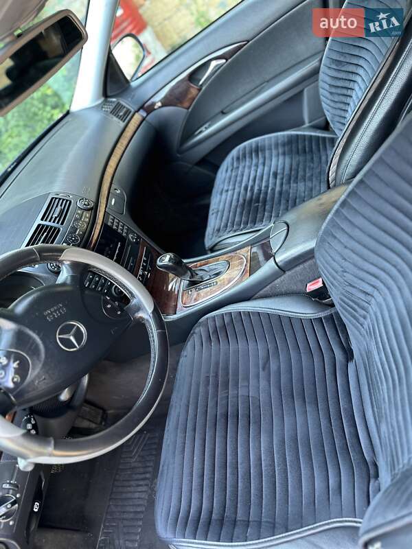 Універсал Mercedes-Benz E-Class 2003 в Чернівцях