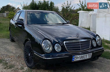 Седан Mercedes-Benz E-Class 2000 в Ізмаїлі