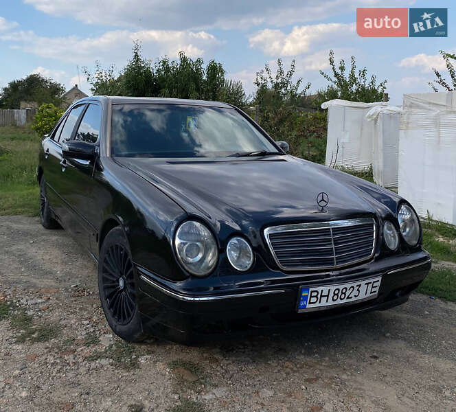 Mercedes-Benz E-Class 2000