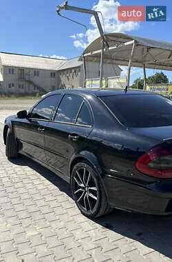 Седан Mercedes-Benz E-Class 2006 в 