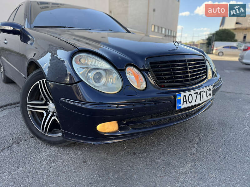 Mercedes-Benz E-Class 2004