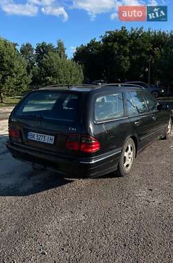 Универсал Mercedes-Benz E-Class 2000 в 