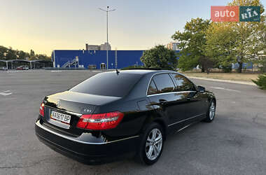 Седан Mercedes-Benz E-Class 2009 в 
