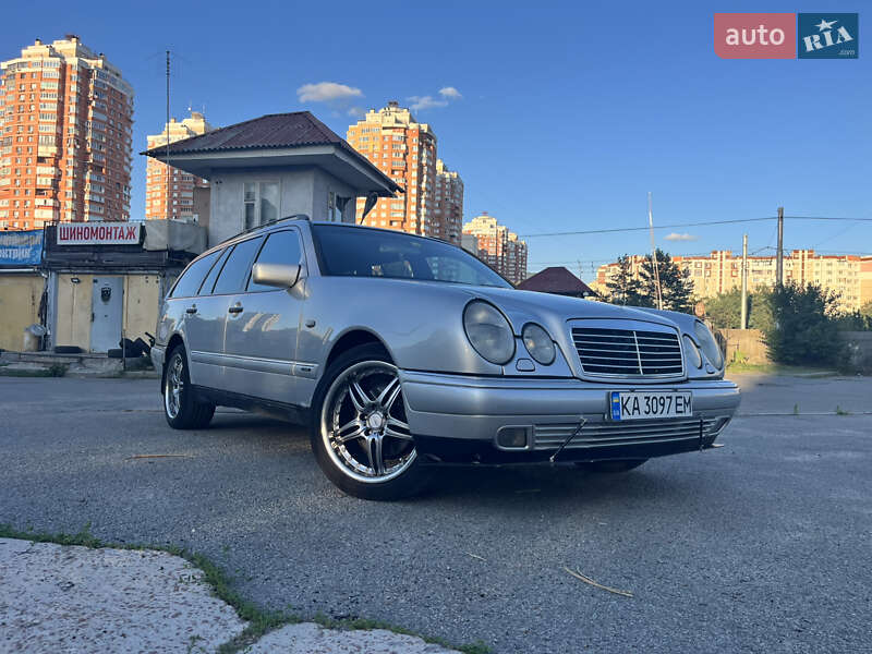 Универсал Mercedes-Benz E-Class 1998 в Киеве