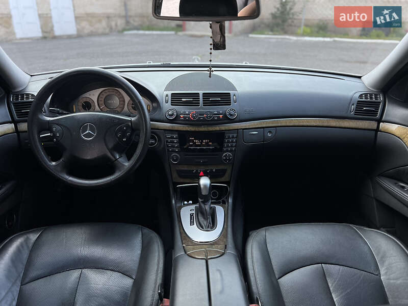 Седан Mercedes-Benz E-Class 2005 в Тернополе