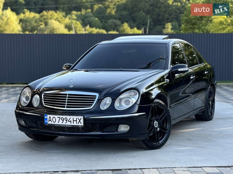 Седан Mercedes-Benz E-Class 2002 в Сваляве