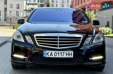 Седан Mercedes-Benz E-Class 2012 в 