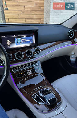 Седан Mercedes-Benz E-Class 2019 в 