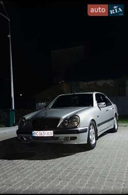 Седан Mercedes-Benz E-Class 1996 в Дрогобичі