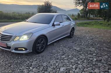 Седан Mercedes-Benz E-Class 2010 в 