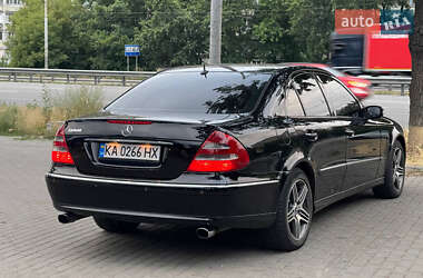 Седан Mercedes-Benz E-Class 2002 в 