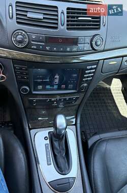 Седан Mercedes-Benz E-Class 2003 в 