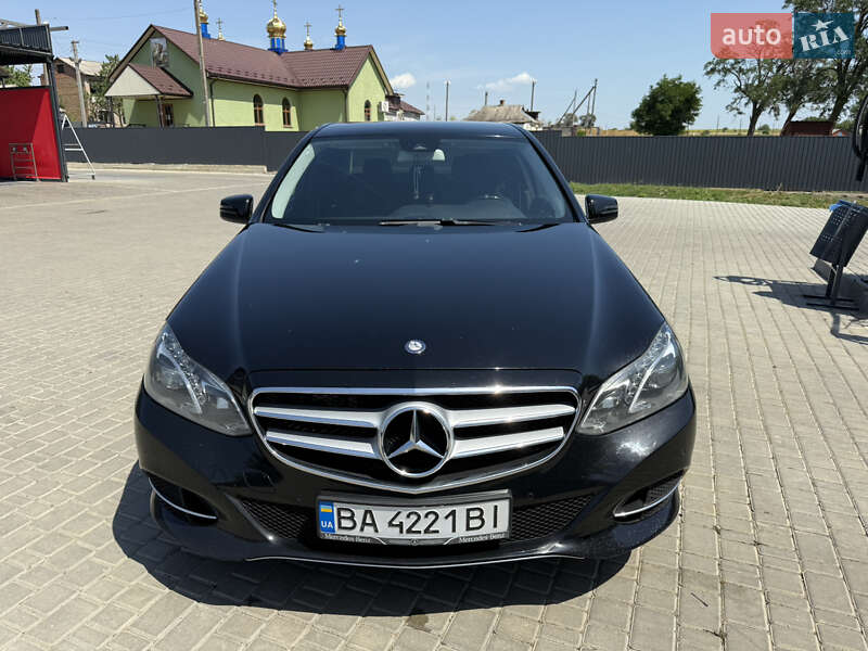 Седан Mercedes-Benz E-Class 2014 в Кропивницькому