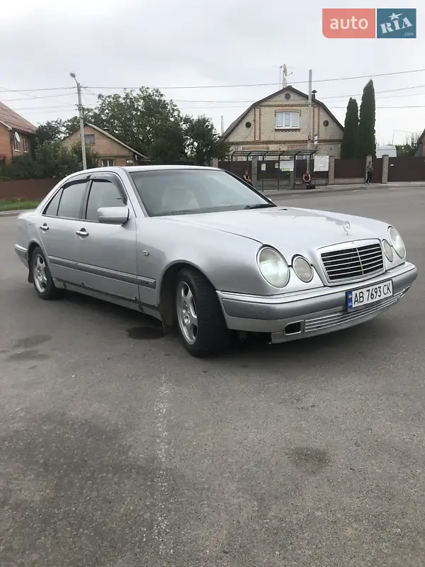 Mercedes-Benz E-Class 1997