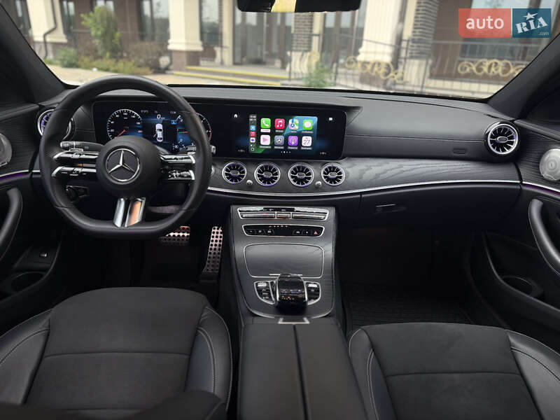 Седан Mercedes-Benz E-Class 2021 в Києві