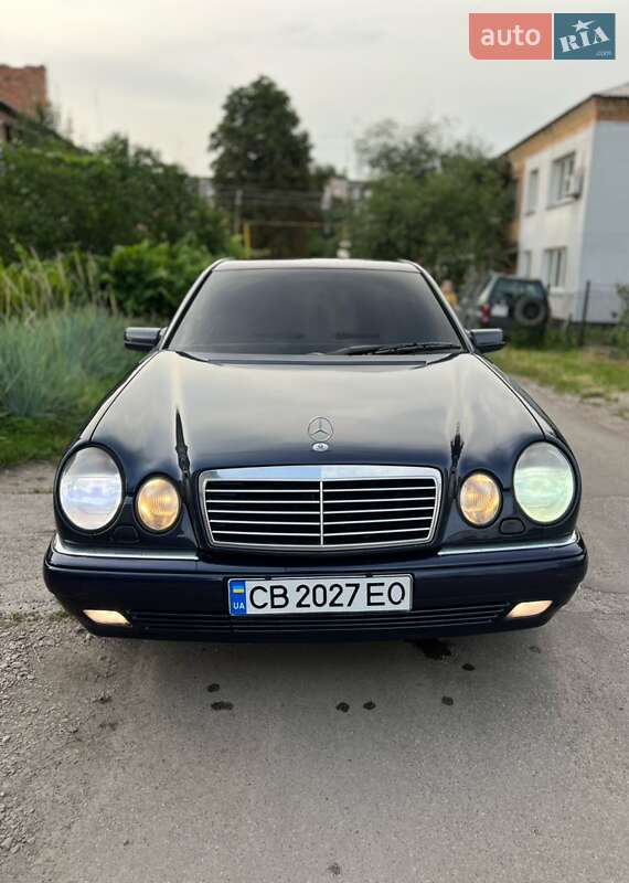 Седан Mercedes-Benz E-Class 1998 в Нежине