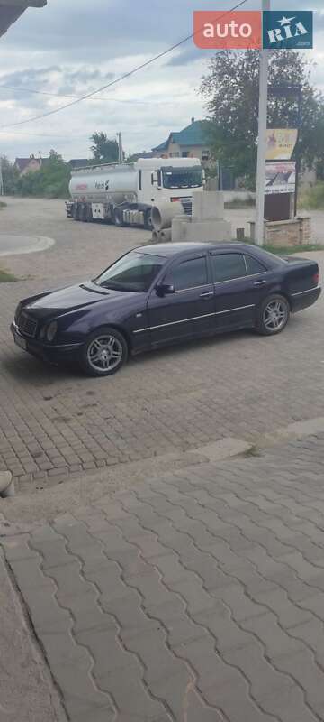 Mercedes-Benz E-Class 1997