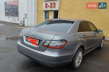Седан Mercedes-Benz E-Class 2011 в Миколаєві