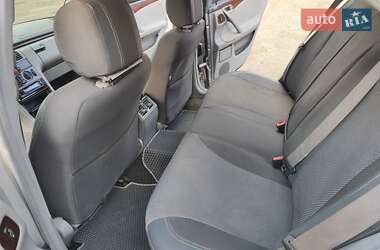 Седан Mercedes-Benz E-Class 2000 в  фото 4 Седан Mercedes-Benz E-Class 2000 в