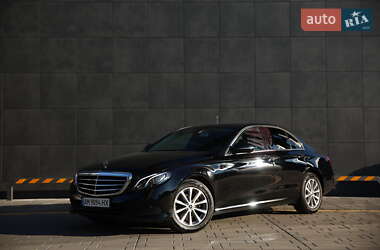 Седан Mercedes-Benz E-Class 2016 в Житомирі