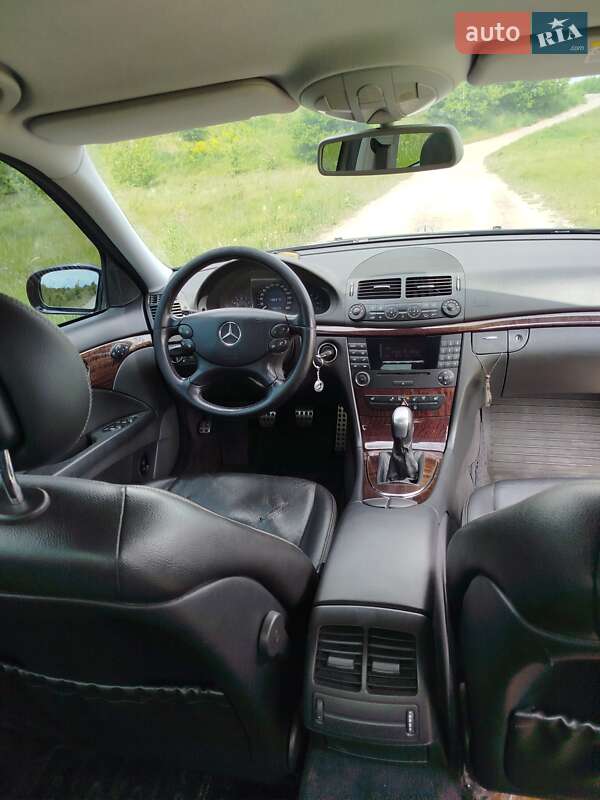 Седан Mercedes-Benz E-Class 2005 в Білій Церкві