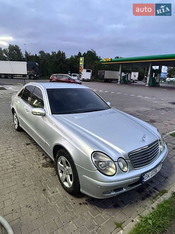 Mercedes-Benz E-Class 2006