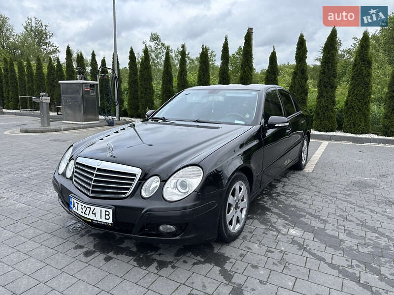 Седан Mercedes-Benz E-Class 2006 в Надворной
