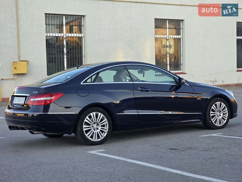 Купе Mercedes-Benz E-Class 2010 в Тернополе