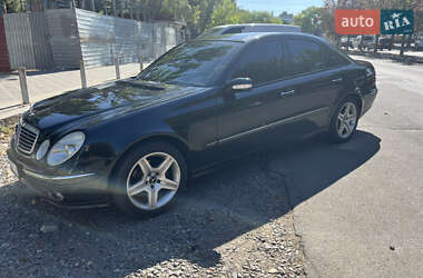 Седан Mercedes-Benz E-Class 2002 в Николаеве