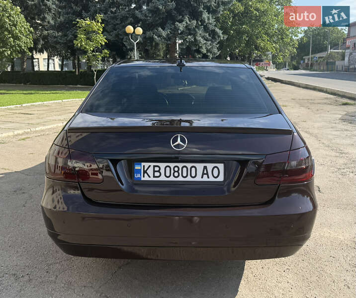 Седан Mercedes-Benz E-Class 2010 в Могилів-Подільському фото 5 Седан Mercedes-Benz E-Class 2010 в Могилів-Подільському
