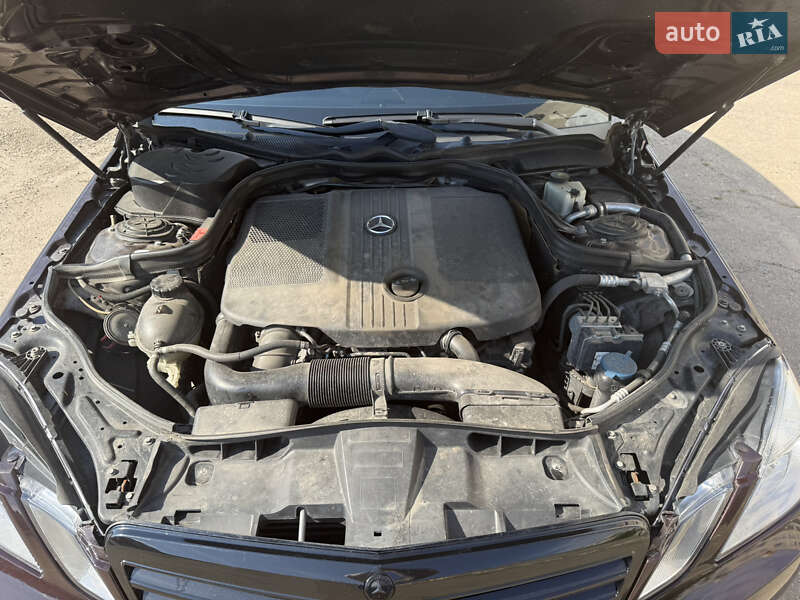 Седан Mercedes-Benz E-Class 2010 в Могилів-Подільському фото 25 Седан Mercedes-Benz E-Class 2010 в Могилів-Подільському