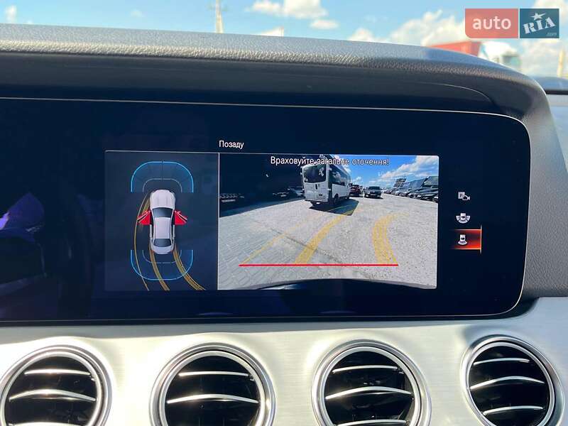 Седан Mercedes-Benz E-Class 2020 в Львове